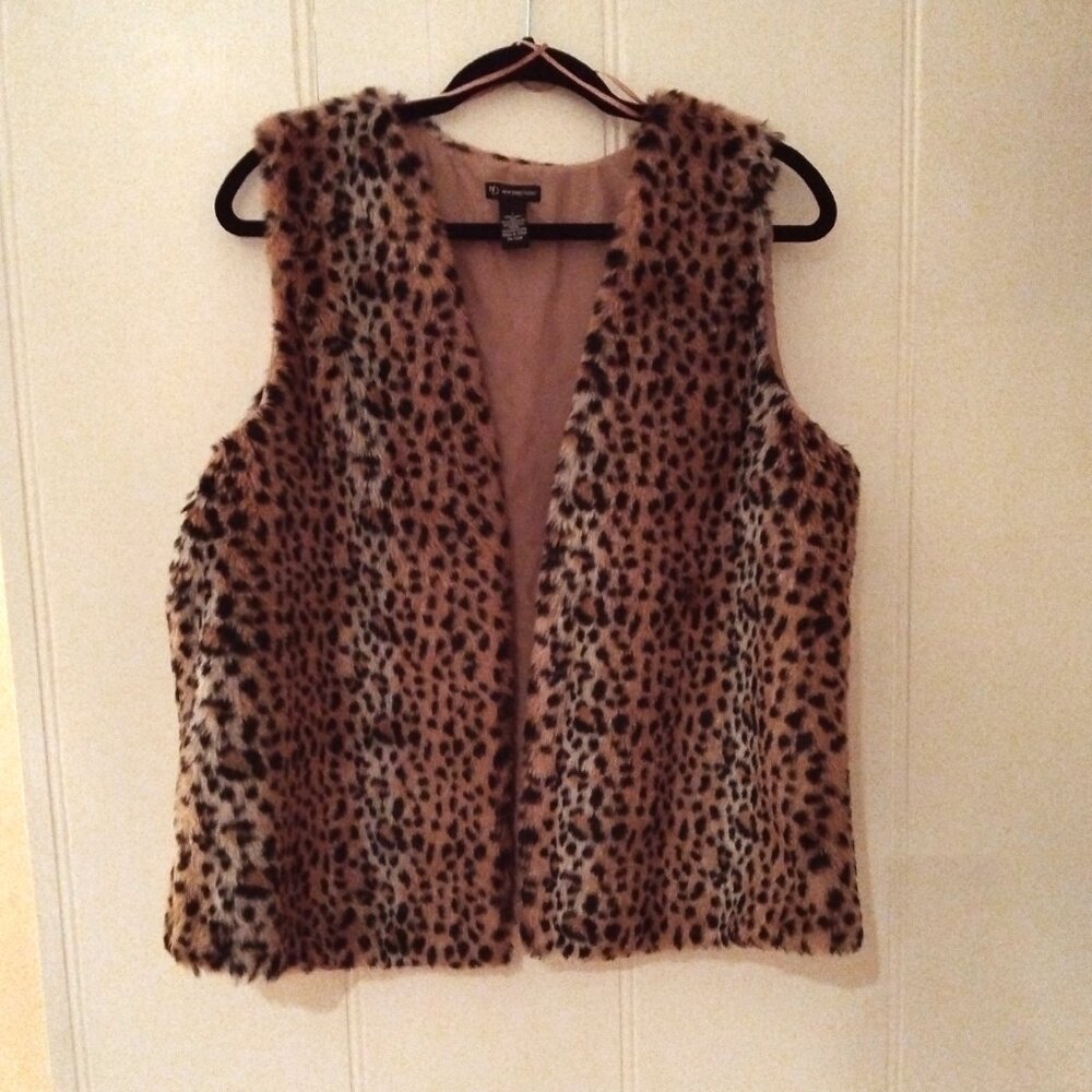 New Directions Animal Print Faux Fur Vest -- Size L